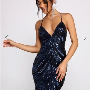 Windsor Aubrie formal sequin scroll dress